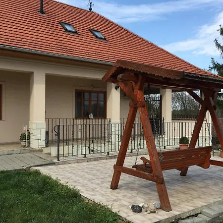 Simko Csaladi Pinceszet Es Panzio